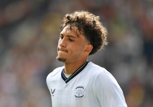 Chelsea sign England youth star on free transfer