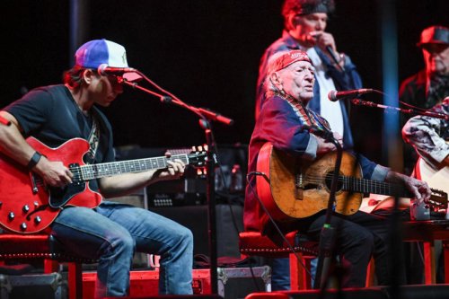 Willie Nelson Forced to Cancel Concert Due to &ldquo;Unforeseeable Circumstances&rdquo;