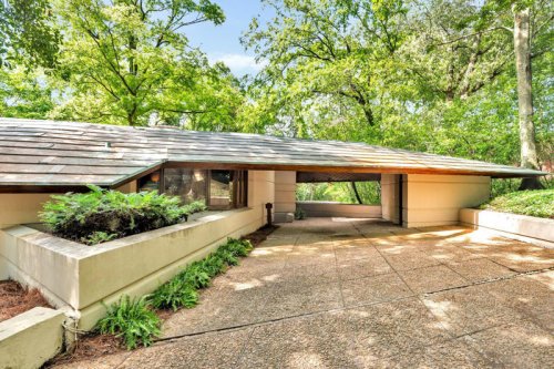 Frank Lloyd Wright&rsquo;s Fountainhead Residence Just Hit the Market in Mississippi for $2.5M