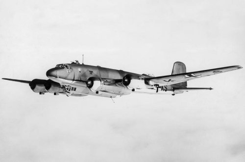 Top 11+ Airliners that were turned into military aircraft