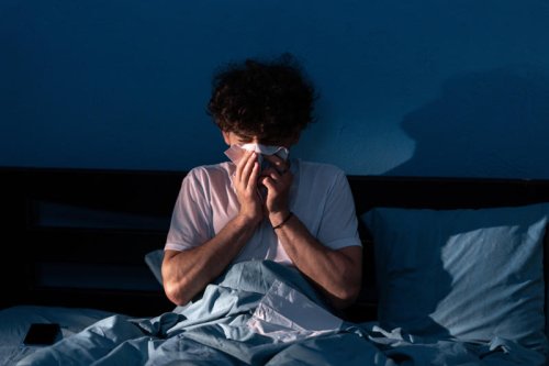 How to stop allergy symptoms and get a good night's sleep