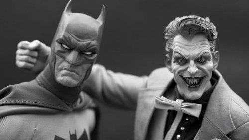 Top 20+ Ways Modern Batman Has Evolved From His Original Iteration