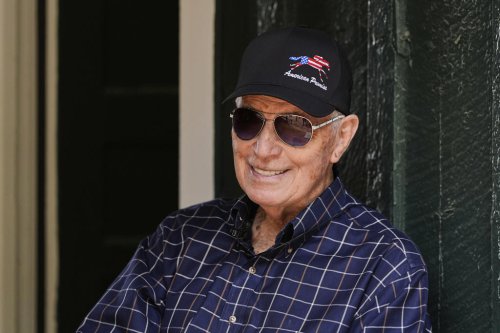 Hall of Famer D. Wayne Lukas has been hospitalized and will not return to training, family says