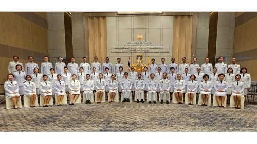 พิธีปฏิญาณตนผู้พิพากษาสมทบศาลจังหวัดนนทบุรีและมีนบุรี