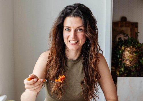 How the health experts eat and drink on holiday (yes it includes alcohol)
