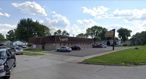 Longtime Warren restaurant abruptly closes weeks after rumored Gordon Ramsay visit