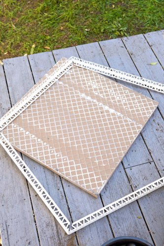 2 ways to make a pebble path