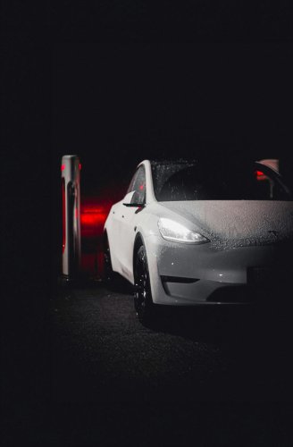 "EV Charging Anxiety: Stories from Range Panic Survivors"