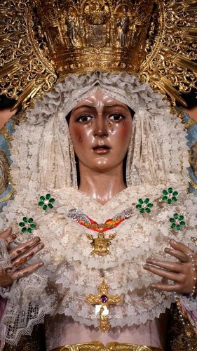 'Botched' restoration to church Virgin Mary statue sparks huge protests from worshippers in Spain