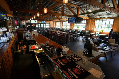 Utah couple open Fiddler&rsquo;s in Sugar House, a new bar to &lsquo;connect to the legacy of Fiddler&rsquo;s Elbow&rsquo;