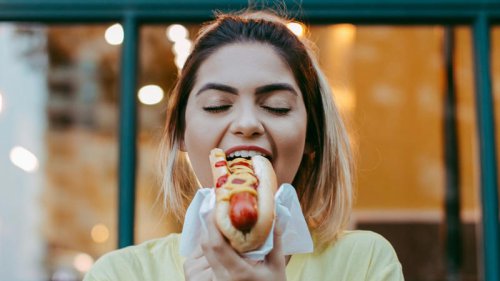 Top 10+ Disappointing Grocery Store Hot Dogs &amp; 10 That Deserve A Spot On The BBQ