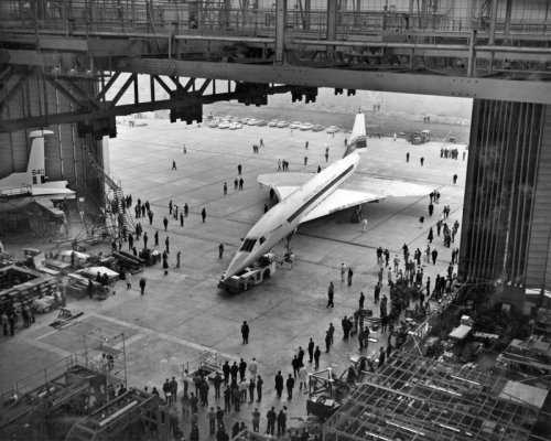 See how the Concorde, the first commercial supersonic aircraft, was created