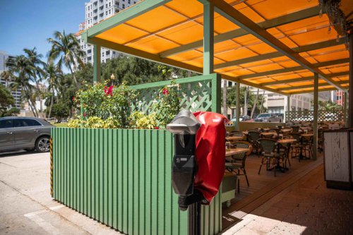 'It adds to the ambience': Dining 'parklets' are popping up in downtown West Palm Beach