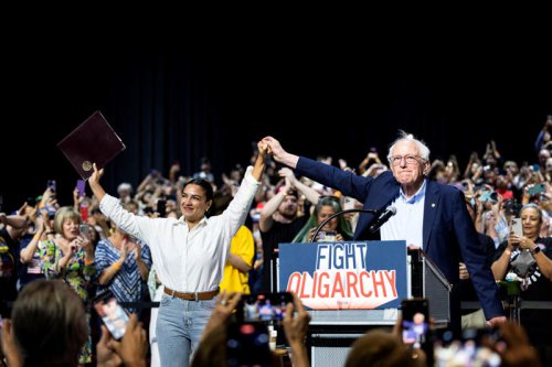 Bernie Sanders pressed by Joe Rogan during interview about his presidential plans in 2028