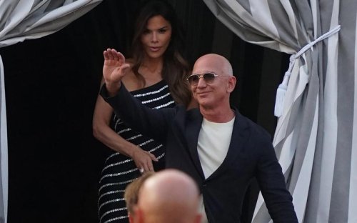 Bezos&rsquo;s Venice wedding invitation revealed
