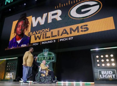'A Zillion Different Ways' Packers&rsquo; Adam Stenavich Has Big Plans for New Weapon