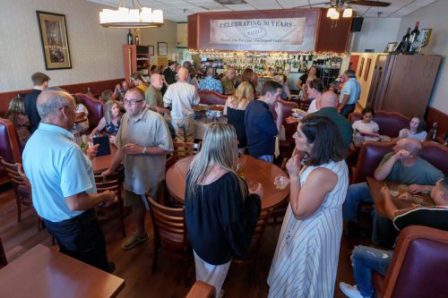'Felt like family:' Peoria Italian restaurant celebrates decades of success in business