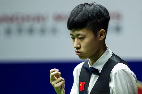 Snooker star returns from match-fixing ban with wins