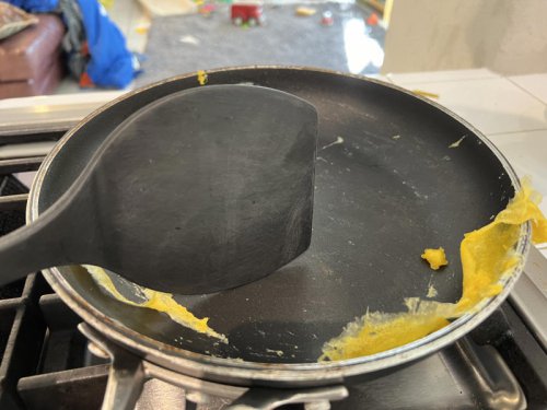 Kitchen items you should get rid of today