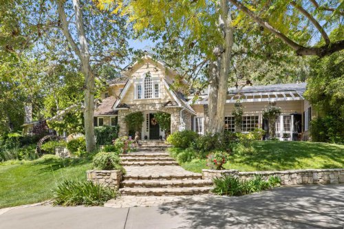 Walt Disney helped build a mini railroad that comes with this CA house for sale