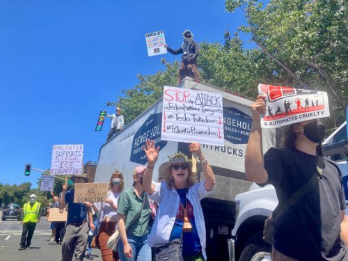 Protesters blockade Palantir&rsquo;s offices calling for an end to &lsquo;totalitarian police surveillance&rsquo; as tech company aids ICE deportations