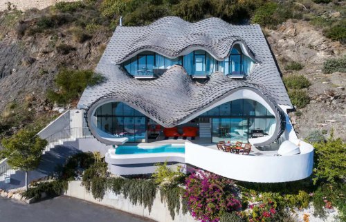Top 8+ stunning metal homes from around the world