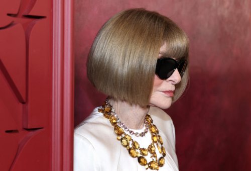 Anna Wintour steps down as Vogue&rsquo;s editor-in-chief