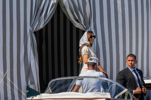 Photos: Jeff Bezos, Lauren S&aacute;nchez's wedding draws celebrity crowd