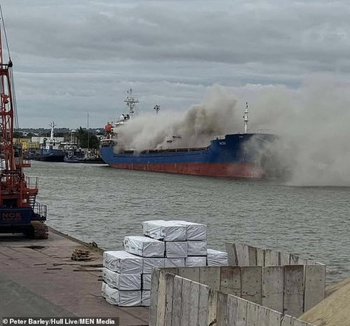Container ship fire in Hull forces roads and museum to close as city is blanketed with thick smoke