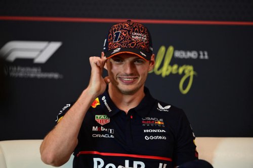 Mercedes in talks with Verstappen over shock F1 move
