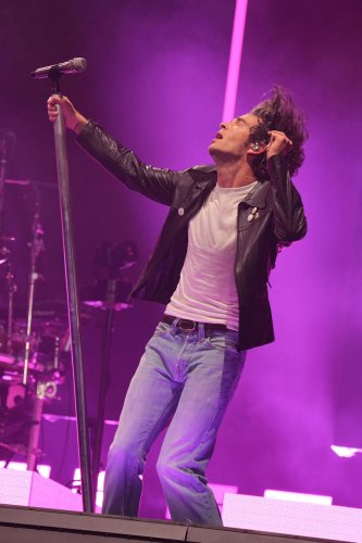 The 1975 face backlash after divisive Glastonbury headline set sparks crowd exodus
