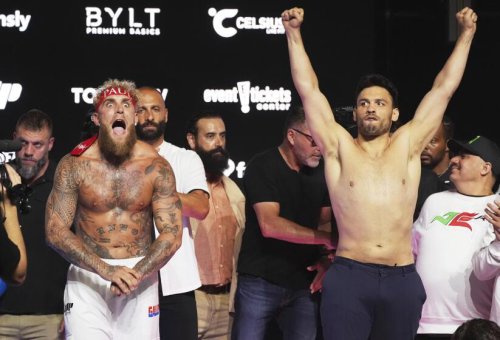 Julio C&eacute;sar Ch&aacute;vez Jr. and Jake Paul insist their bout is not staged, with much on the line