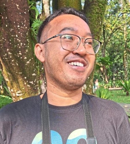 Gen Z birdwatchers find their flock in KL parks