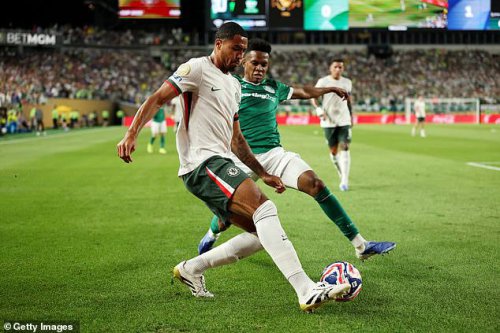 Palmeiras wonderkid Estevao clashes with Enzo Fernandez and two other future Chelsea team-mates