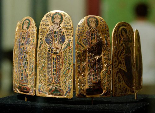 1,000-Year Old Byzantine Monomachos Crown Mystery Unearthed