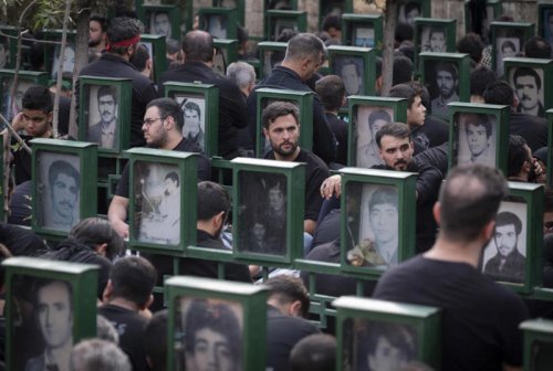 A Defiant Iran Draws on the Lessons of an Earlier War
