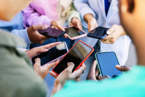 Dutch phone ban in schools is a success, study finds