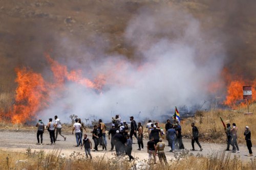 Crisis Spirals in Syria With Israeli Strikes on Damascus