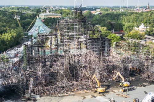 Inferno destroys Tomorrowland main stage in Belgium