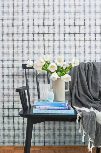 How to hang wallpaper for an instant wall glam up.