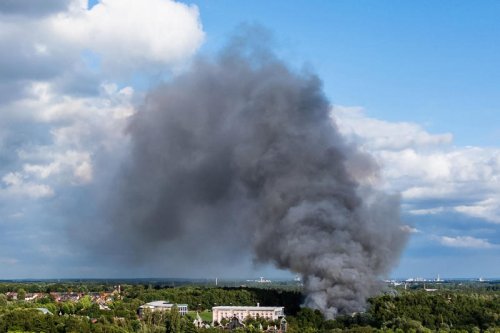 Flames engulf Tomorrowland&rsquo;s main stage 2 days before festival starts