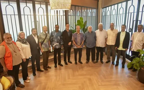 Join &lsquo;united opposition front&rsquo; at own risk, Muda warned