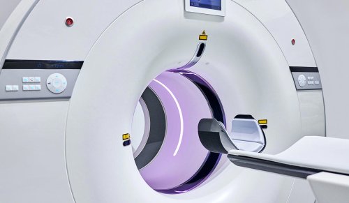 Man died after 9kg weight training chain pulled him into MRI machine