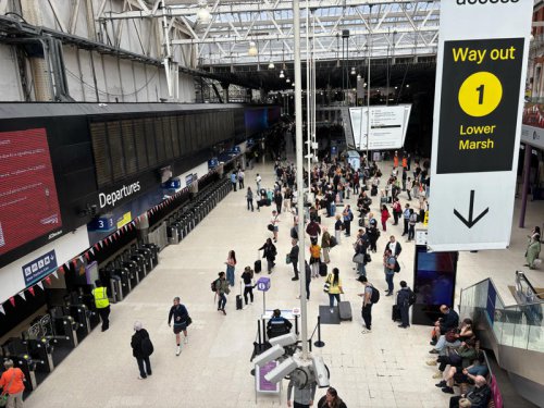 London travel news LIVE: Waterloo trains signal chaos set to hit evening rush hour amid 'stay away' notice