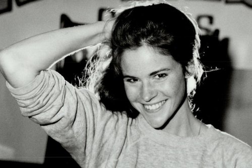 The quirky girl who stole the screen, Success so early it was scary, A thorny Brat Pack, A story with Prince, 'High Art': the role that changed everything, for a while, Bright mind in a world that applauds filler, Theater, teaching, and a city without cameras, The interviews where she said what she shouldn't have, Her son, her queer pride, Social media: A digital Breakfast Club, A Hollywood that didn't know what to do with her, Ally Sheedy: did the 80s muse fall from grace?