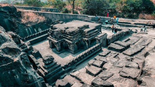 6,000-year-old temple with &lsquo;blood channel&rsquo; found