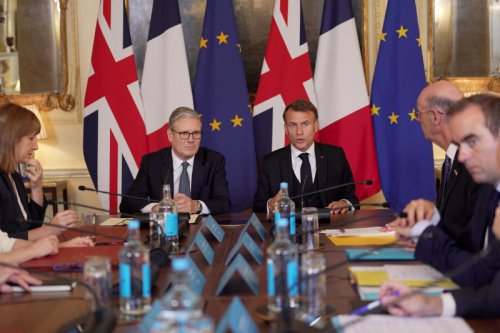 Macron state visit live: &lsquo;Multiple small boat incidents&rsquo; in Channel as Starmer to agree migrant deal with France