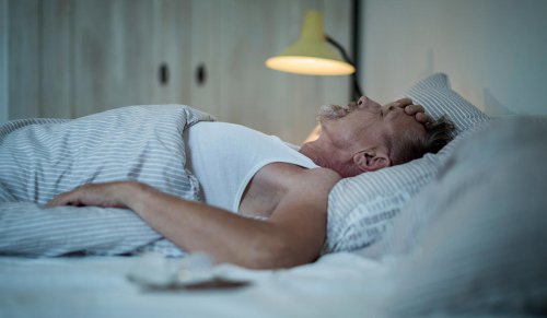 Don&rsquo;t make the bed if you want a good night&rsquo;s sleep during the hot spell