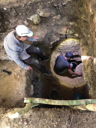 Archaeologists uncover treasure-filled tomb of ancient Mayan ruler