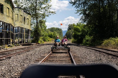 Railbiking: How to see iconic Oregon views, wildlife on Santiam Excursion Trains